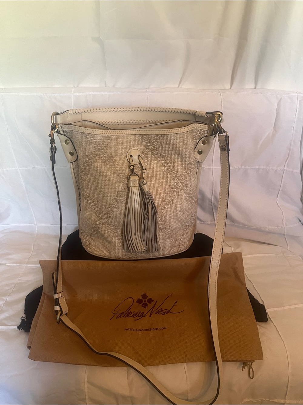 Patricia Nash Cream Tassel Bucket Bag